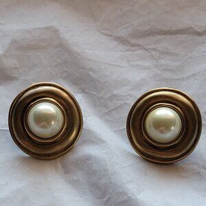 Vintage Carol Lee Gold Faux Pearl Pierced Earrings